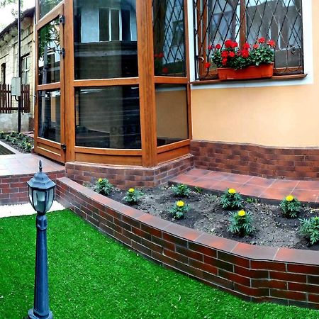 Unique 1 Bd Apt Dt W/Free Parking And Wi-Fi Chisinau Exterior foto